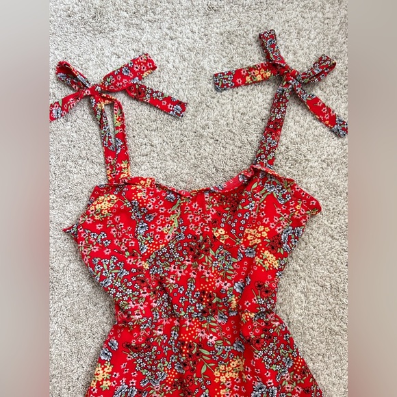 Red floral mini dress with tie straps - Picture 3 of 6